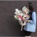 other Specialized Pearlescent Film and English Newspaper-Style Wrapping Paper for Bouquets